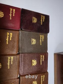 Antique 20 Volume William Shakespeare Mini Leather Book Set Knickerbocker