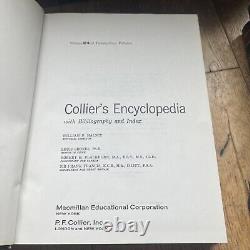 Colliers Encyclopedia 1976 FULL SET Plus Extras 36 Books