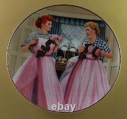 Set of 8 THE OFFICIAL I LOVE LUCY PLATE COLLECTION +COA + Free Book TV Show